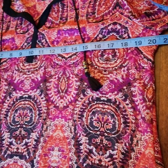 Rafella Size small tunic top - Picture 9 of 10